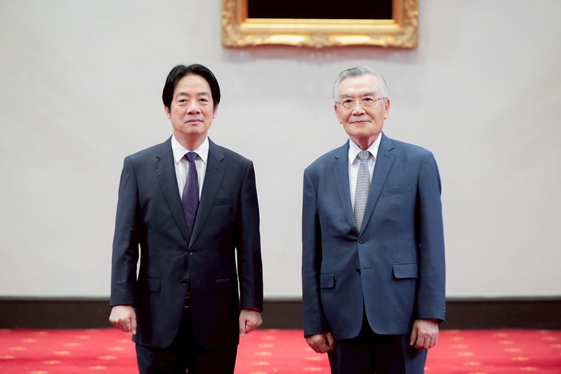 頼清徳総統は21日、APEC首脳会議に出席する総統府資政の林信義氏とともに総統府内で記者会見を開き、APECに出席する各国首脳や国際社会に対して、台湾を代表して「3つの主張」を伝達するよう託した。