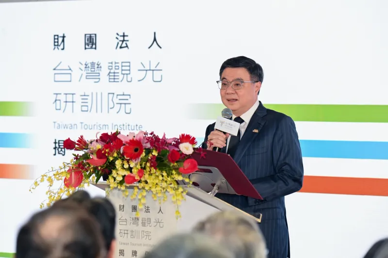 行政院の卓栄泰院長（首相）は22日、観光政策の研究、産業分析、人材育成、国際連携などを担当するシンクタンク「財団法人台湾観光研訓院」の発足式典に出席した。